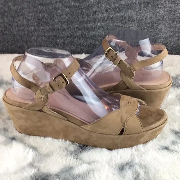 Stuart Weitzman Tan Platform Suede Sandals with Crossover Design Sz 10.5 - Picture 2 of 11